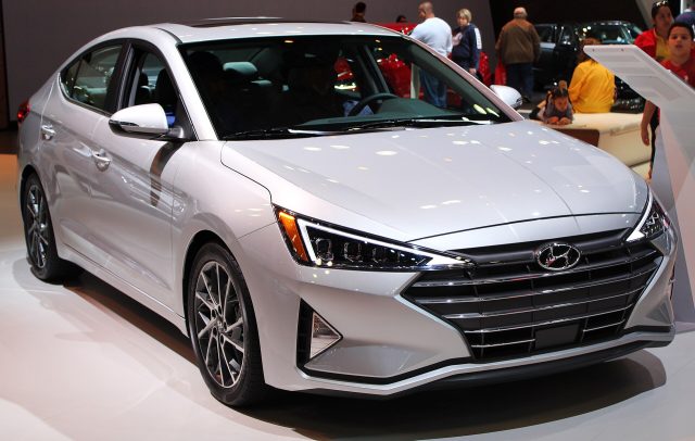 Hyundai Elantra Automat